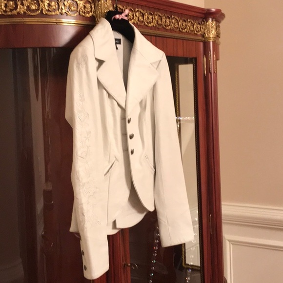Bebe 100%Genuine Leather embroidered white blazer jacket Sz.XS - Picture 3 of 16